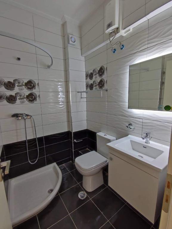 PARADISE APARTMENT - Image 8