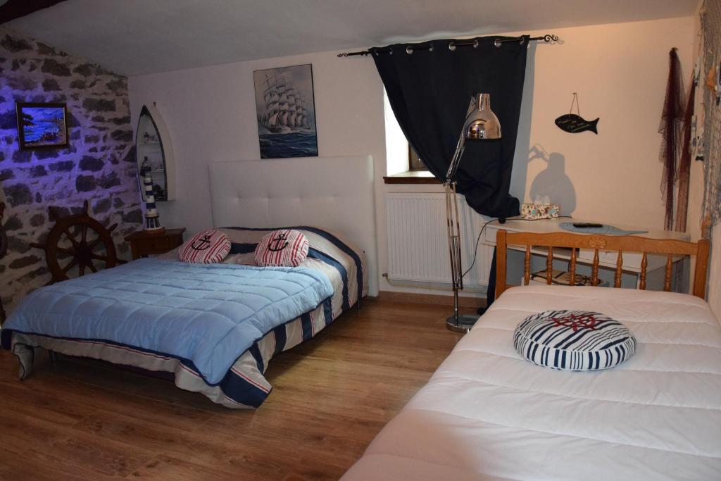 Château des Aiguilles - Chambre Triple Marine