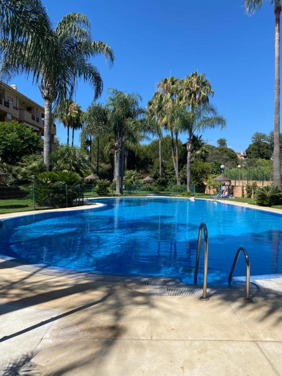 Piscina cerca de Dunas y beach Marbella Cabopino