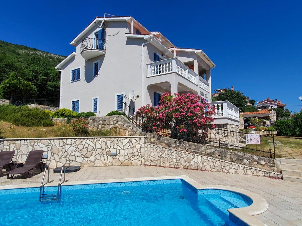 Apartments Villa Iva, Ravni (aktualne ceny na rok 2024)