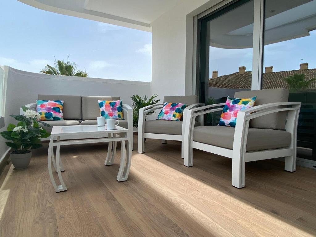 Balkón nebo terasa v ubytování La Marina Sotogrande Pier2
