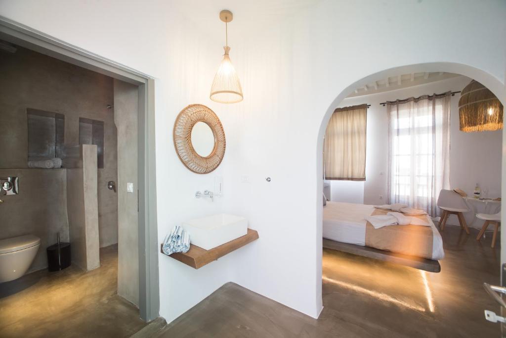 Posteľ alebo postele v izbe v ubytovaní New Apartment in the heart of Mykonos town - 1