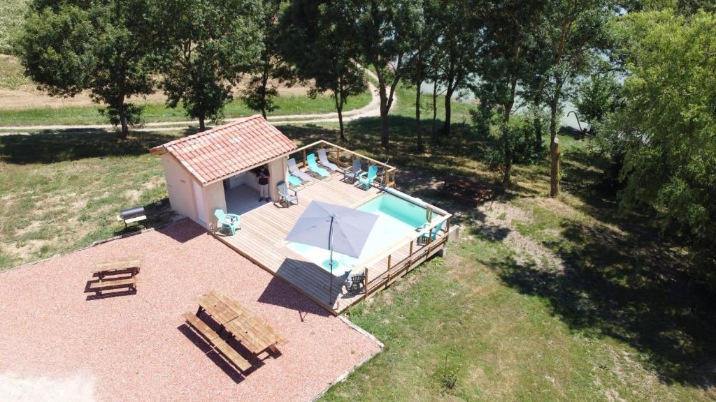 Maison de campagne, bord de lac, piscine, billard 11 per - Casa De Cinco Dormitorios