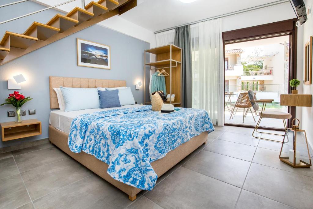 Postel nebo postele na pokoji v ubytování Ermioni Elegance Hotel