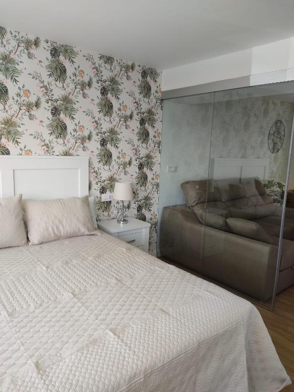 Postel nebo postele na pokoji v ubytování Apartamento pequeño, coqueto y céntrico.