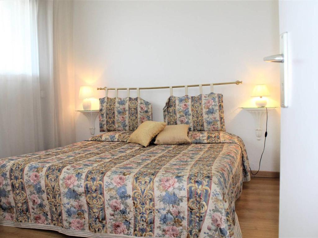 Posteľ alebo postele v izbe v ubytovaní Bel Appartement 2P, Vue Mer, 4 Pers, Villeneuve-Loubet Plage - FR-1-252A-80
