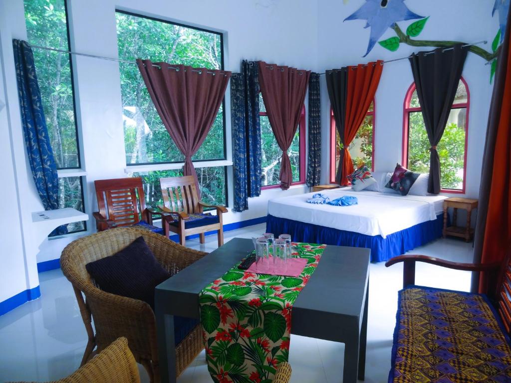 MG Chateau Resort - Quadruple Room With Sea View