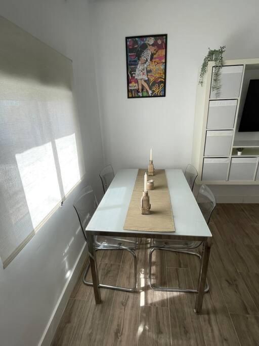 Televízia a/alebo spoločenská miestnosť v ubytovaní Atico duplex con Terraza en pleno centro de Jerez