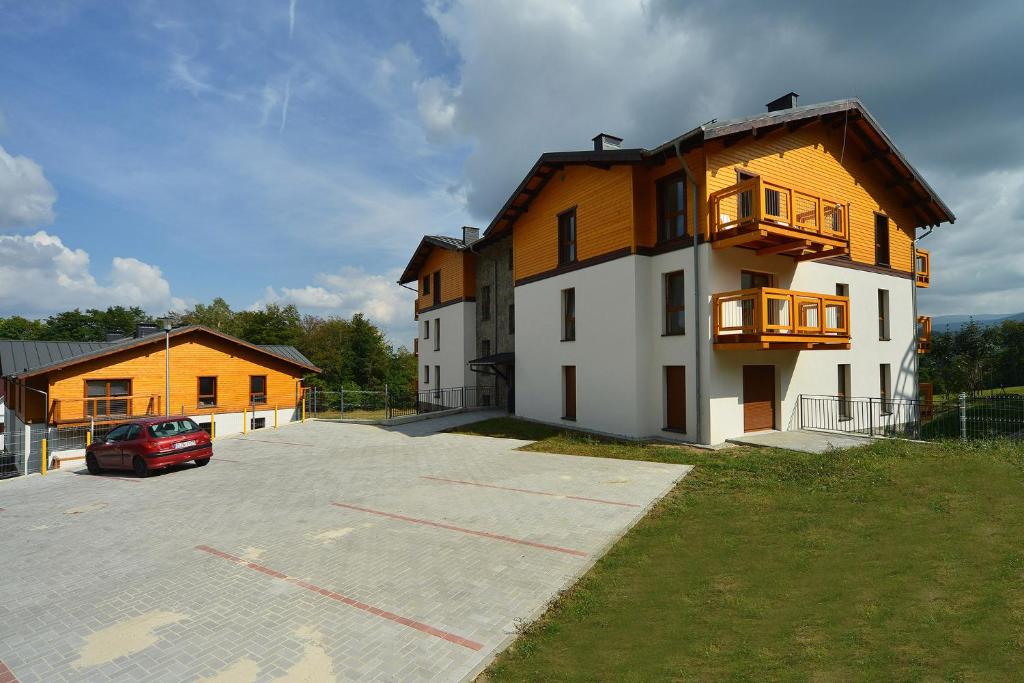 Budova, v ktorej sa apartmán nachádza