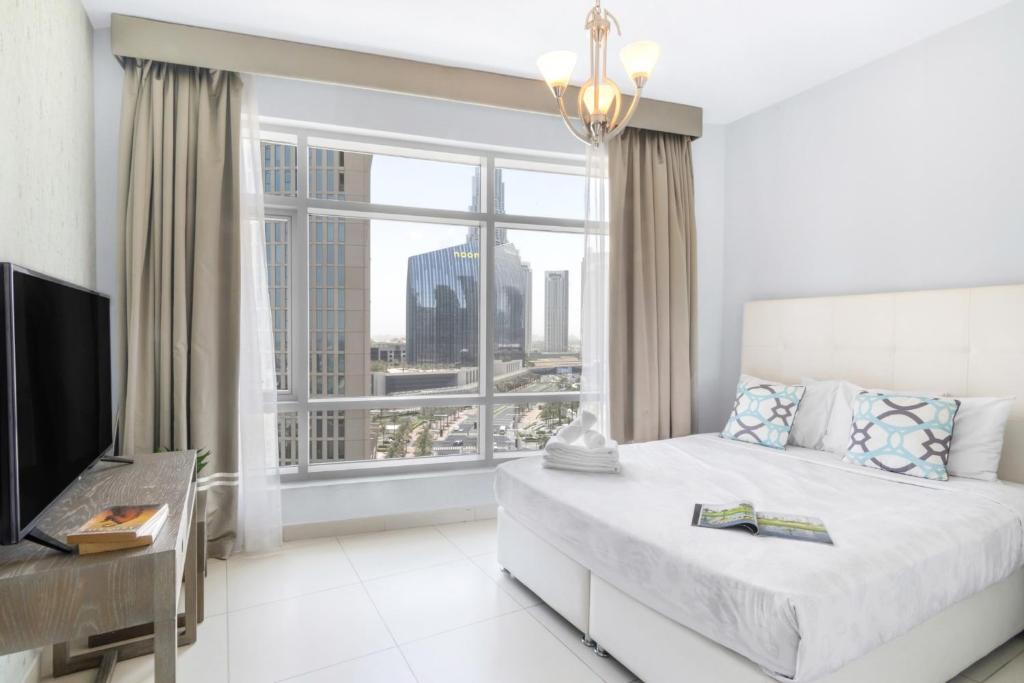 Fotografie z fotogalerie ubytování Luxury 2BR WALK to Burj Khalifa and Dubai Mall! شقة فاخرة غرفتين بجانب مول دبى وبرج خليفة v Dubaji