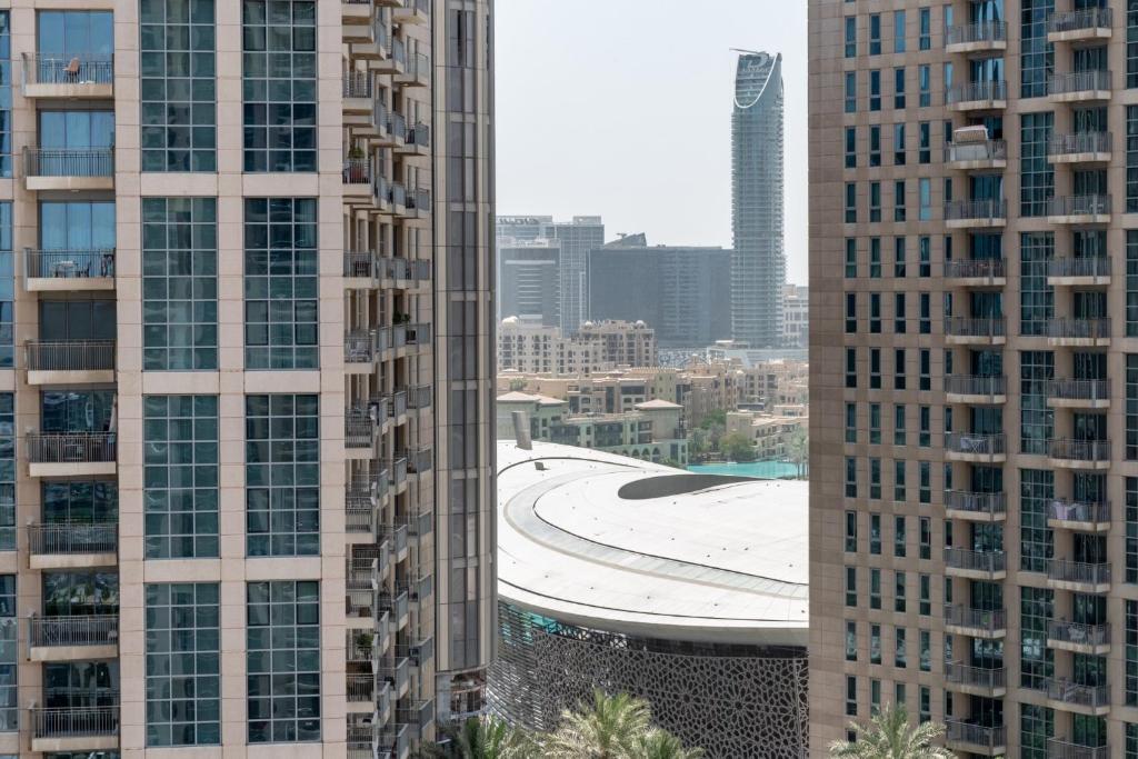 Fotografie z fotogalerie ubytování Luxury 2BR WALK to Burj Khalifa and Dubai Mall! شقة فاخرة غرفتين بجانب مول دبى وبرج خليفة v Dubaji