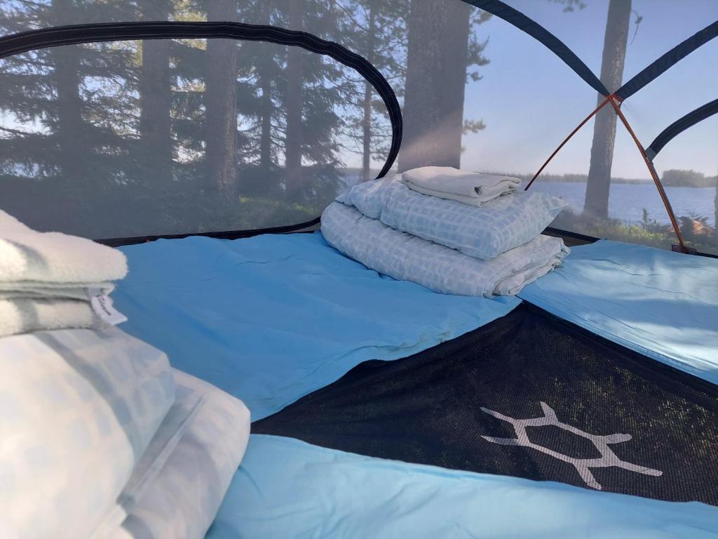 Luontoleirikeskus Honkiniemi - Tree Tent (tentsile)