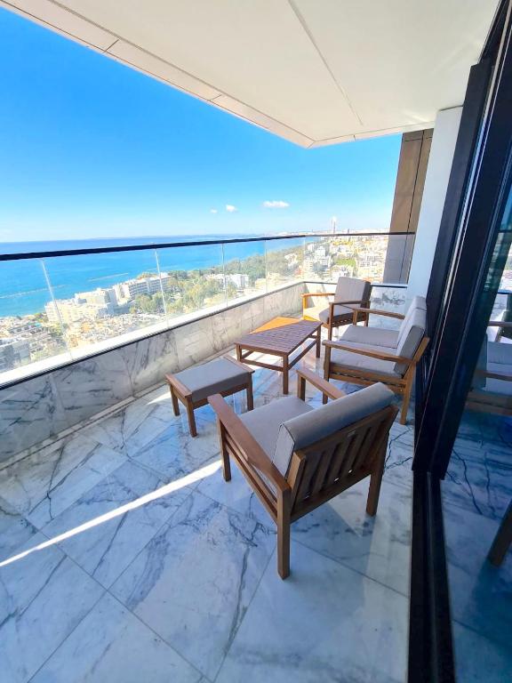 Balkón nebo terasa v ubytování Luxury Private Apartments - Limassol