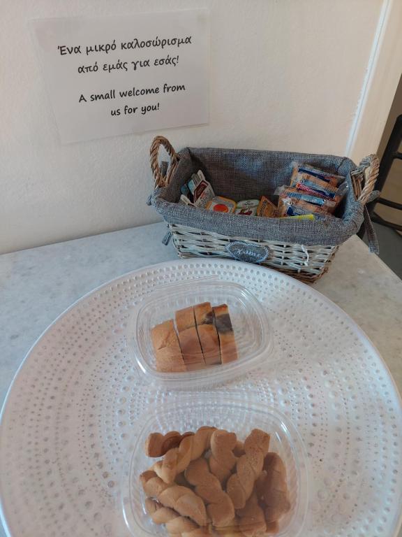 Anemelia Hotel Adamas - 4