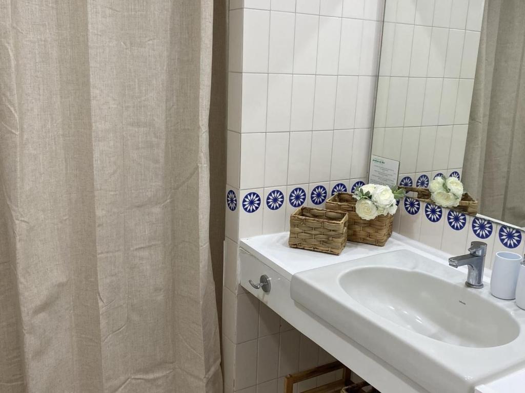 Kúpeľňa v ubytovaní Luminoso apartamento en segunda línea playa 436