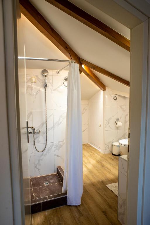 Koupelna v ubytování Hotel Rodovoli