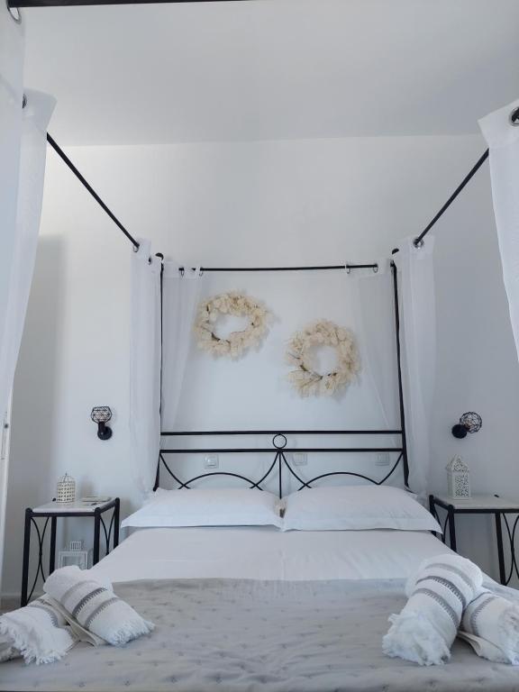 Anemelia Hotel Adamas - 18