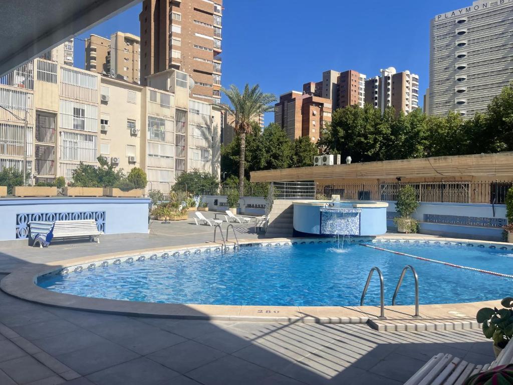 Bazén v ubytování Torre Benidorm Levante nebo v jeho okolí