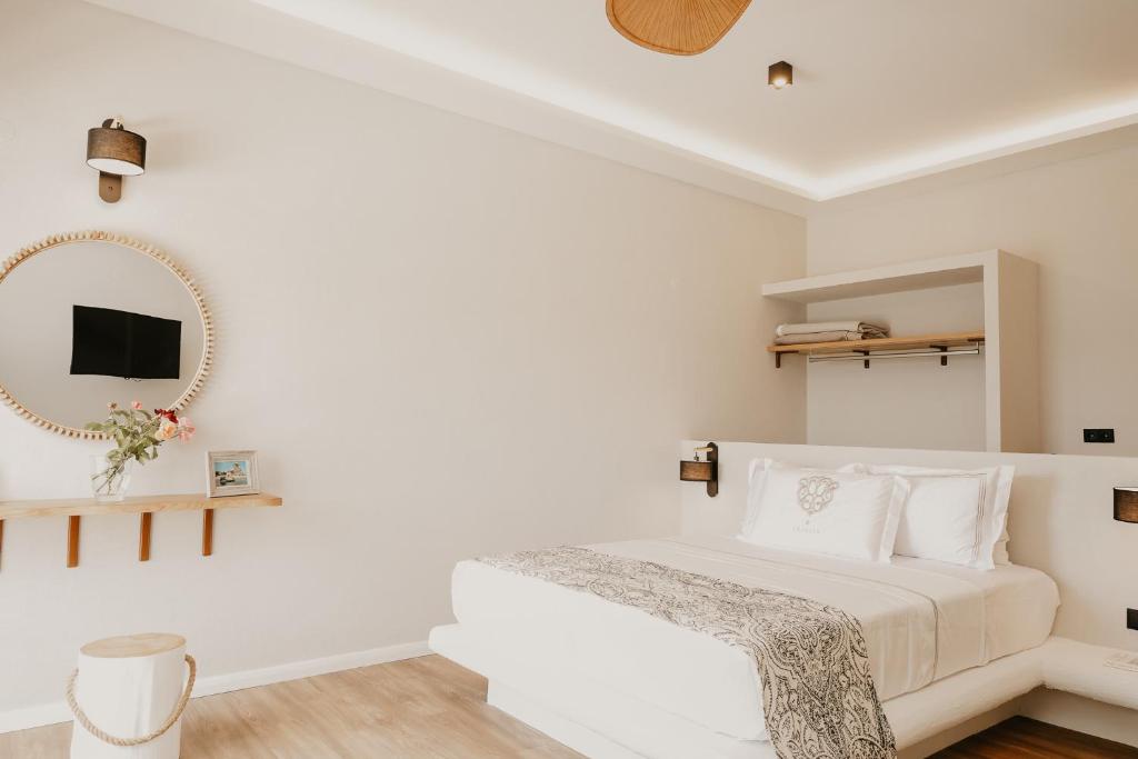 Trinity Suites Ammouliani Hospitality - 11