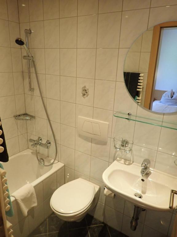 Kúpeľňa v ubytovaní Haus Tuklar