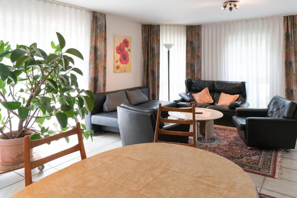 Posezení v ubytování Hotel Adler mit Gasthaus
