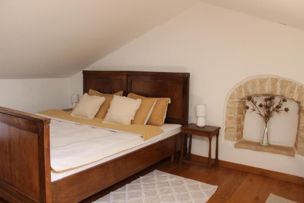 Posteľ alebo postele v izbe v ubytovaní Guest House Tara