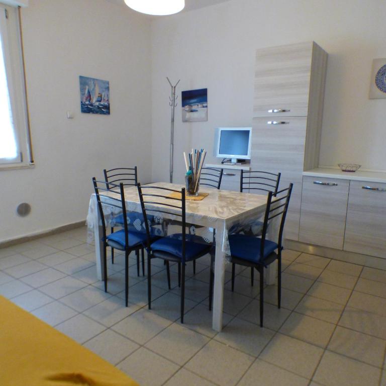 Complesso Oasi - Appartement De Deux Chambres