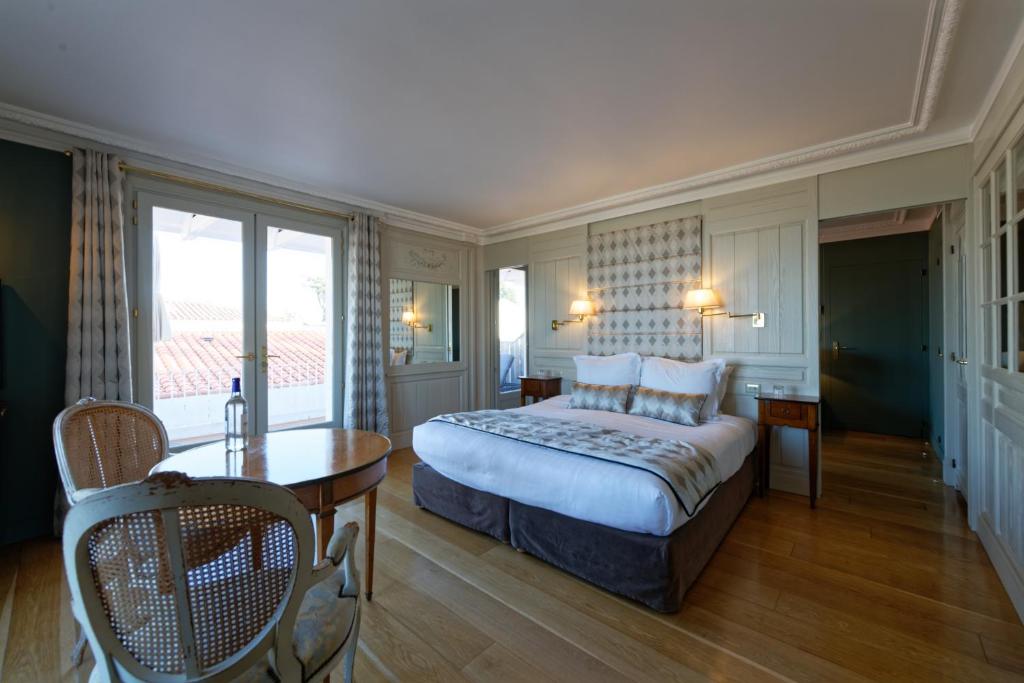 HR Hôtel-Restaurant & Spa Marin - 海滨景尊贵套房 - 带露台