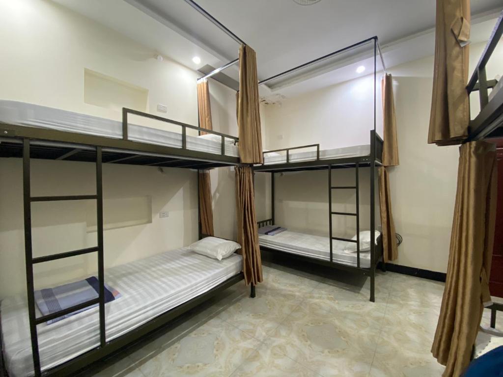 Ha Giang Ali Hostel - Bunk Bed In Mixed Dormitory Room