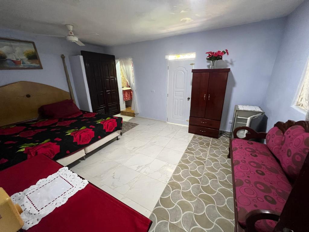 Villa Antonia 16 - King Room Met Uitzicht Op Het Zwembad
