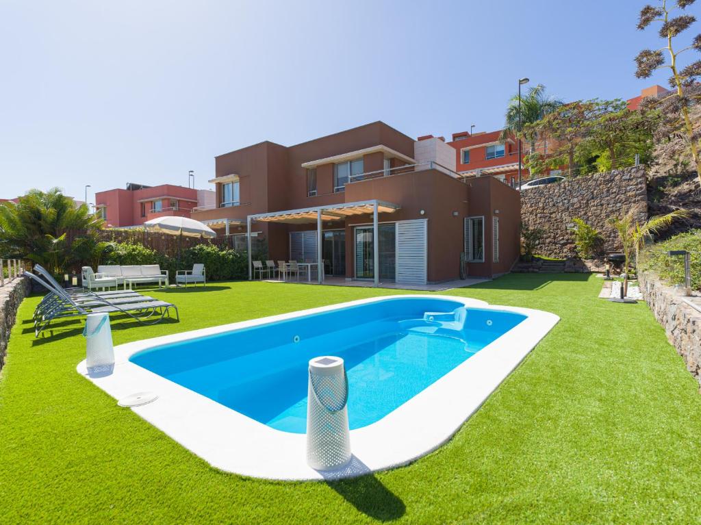 Bazén v ubytování Salobre private pool overlooking to the golf course- Pet friendly nebo v jeho okolí