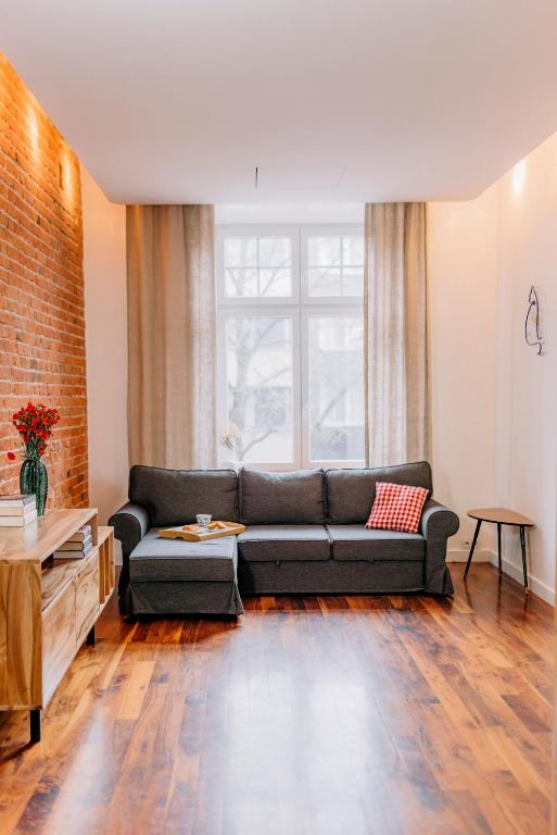 APARTEL LUX Plac Unii 72m2 - One-Bedroom Apartment