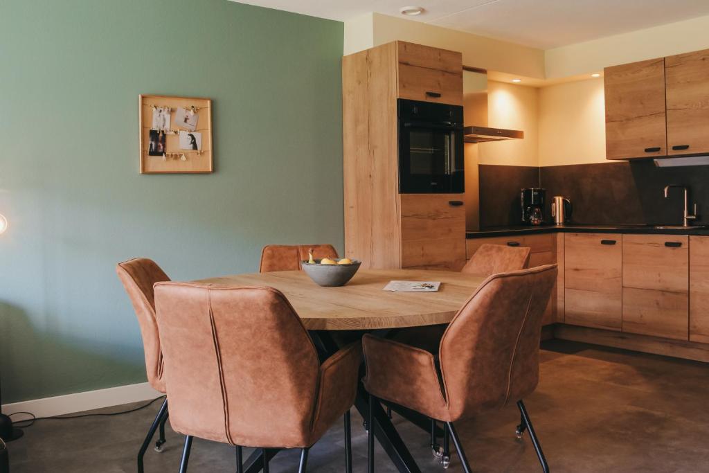 Η κουζίνα ή μικρή κουζίνα στο Appartement met bedstee