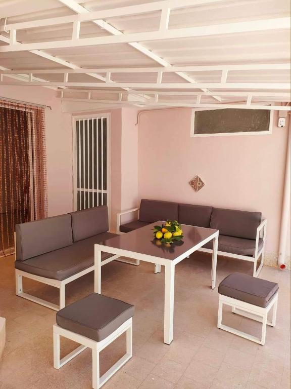 A seating area at Appartamenti Cavataio 1