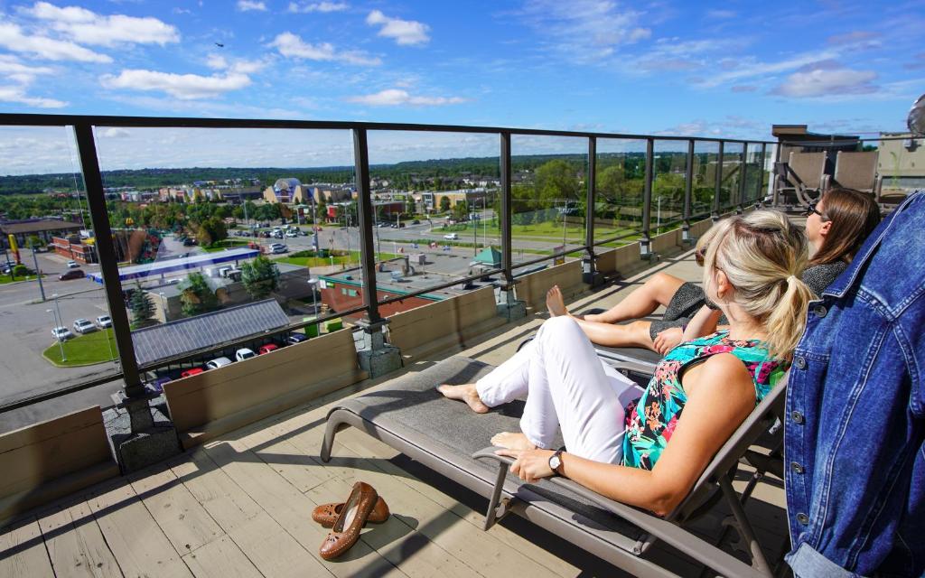 Hôtel Must Aéroport de Québec par JARO - Resim 23