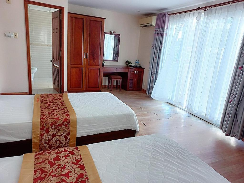 Queen Hotel