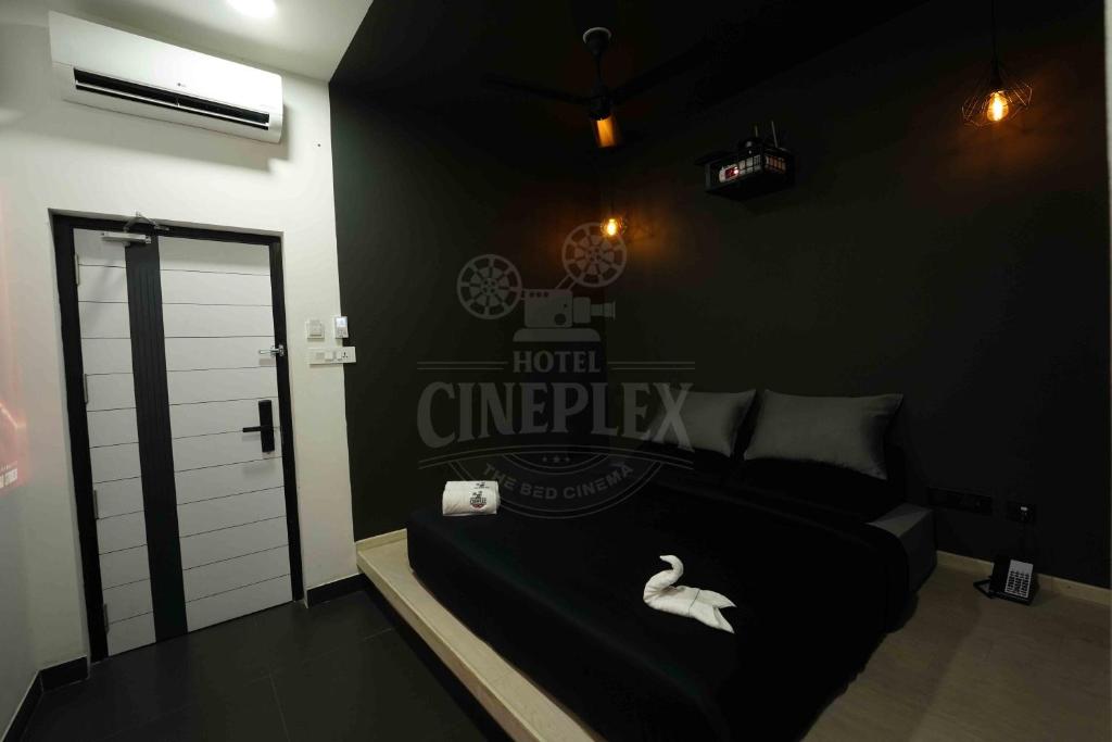 Fotografie z fotogalerie ubytování Hotel Cineplex v destinaci Kójamputtúr