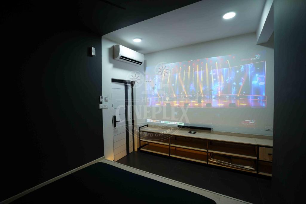 Fotografie z fotogalerie ubytování Hotel Cineplex v destinaci Kójamputtúr