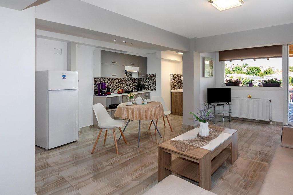 Rentinis Apartments, Nikiti (updated prices 2024)