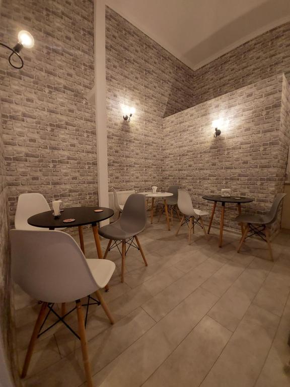 Posezení v ubytování The Passenger Rooms
