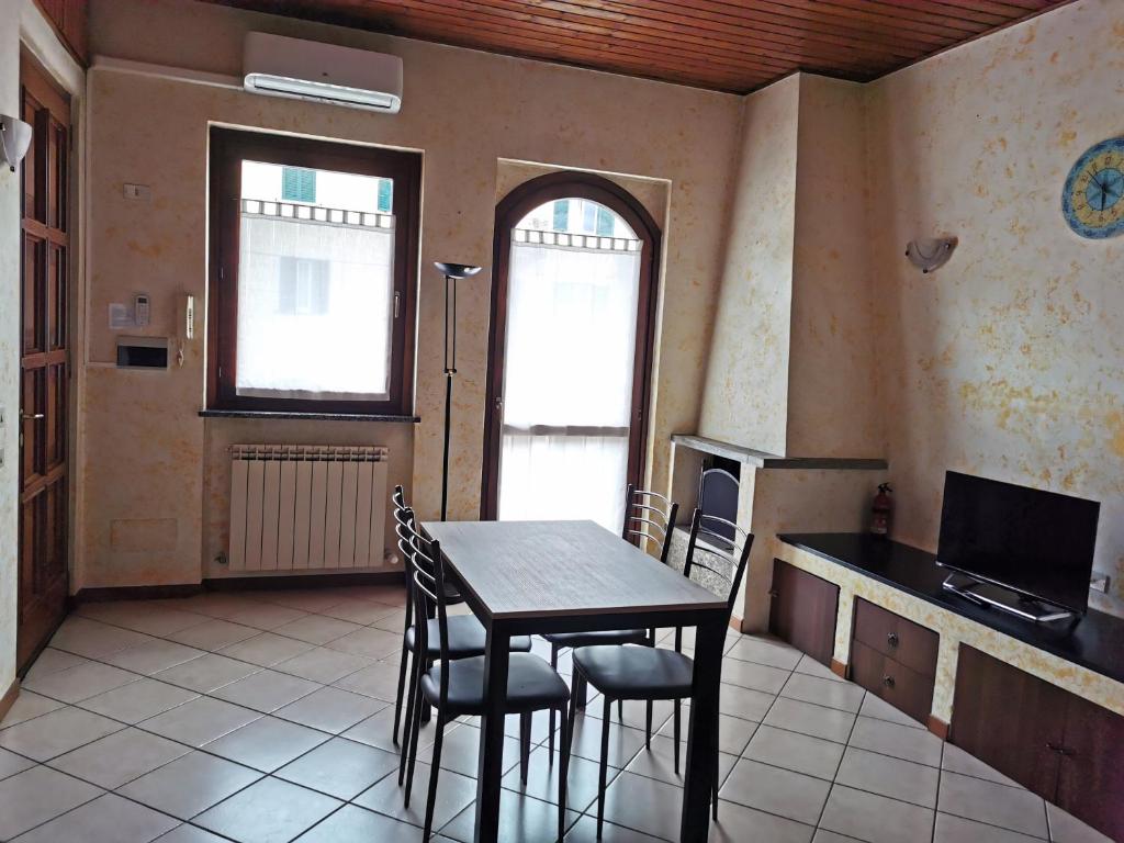 TV a/nebo společenská místnost v ubytování FRANK'S HOME