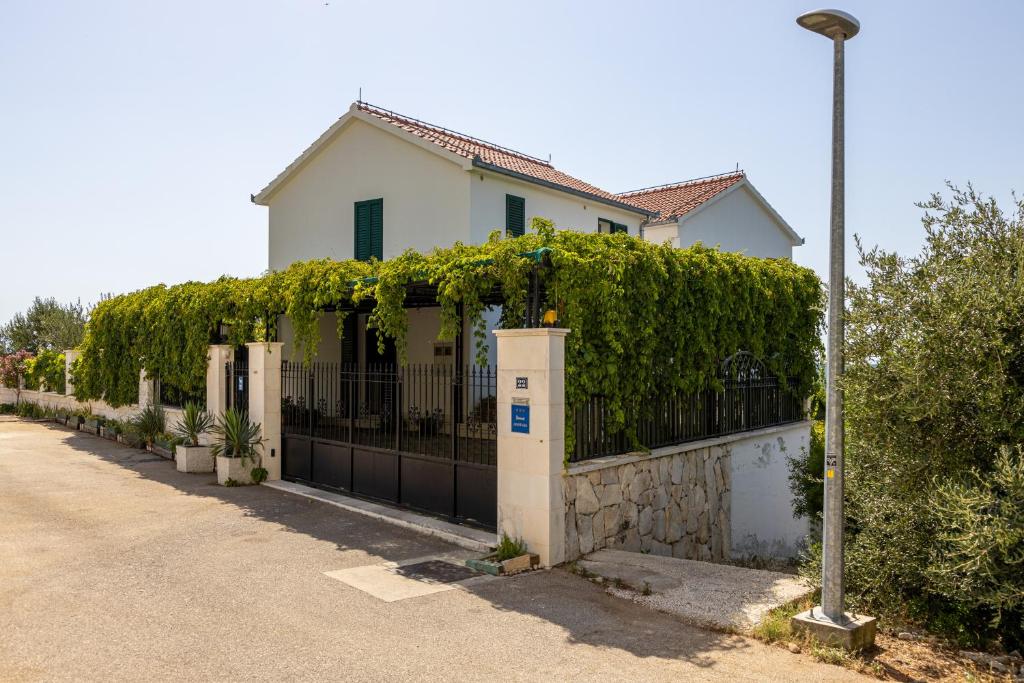 Budova, v ktorej sa apartmán nachádza