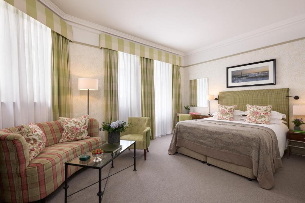 The Balmoral Hotel photo 2