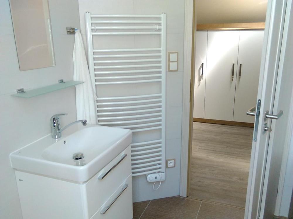 Koupelna v ubytování Apartmány Zlatý Hamr