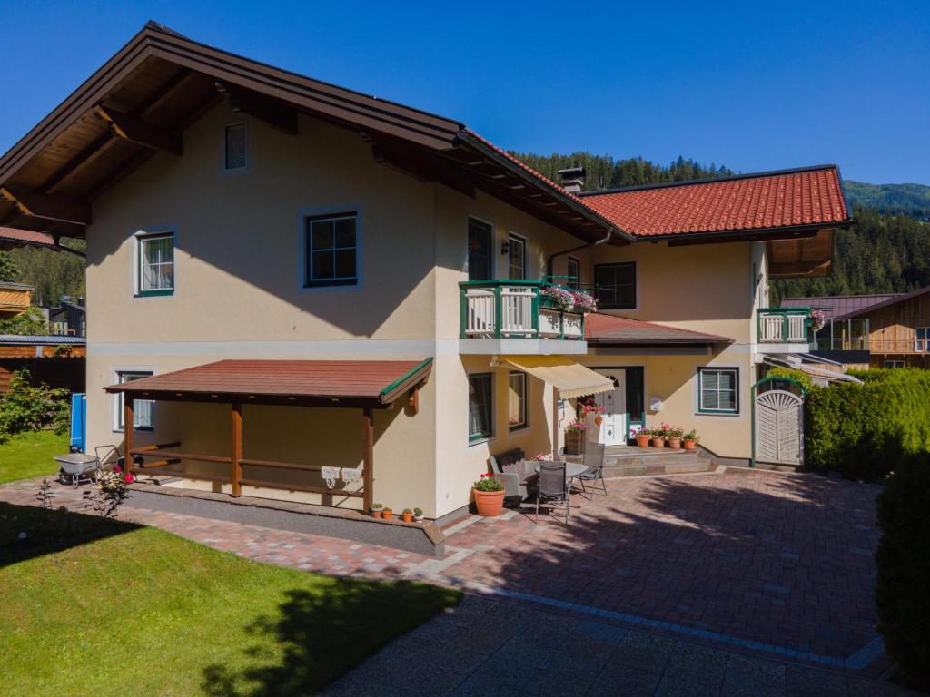 Budova, v ktorej sa apartmán nachádza