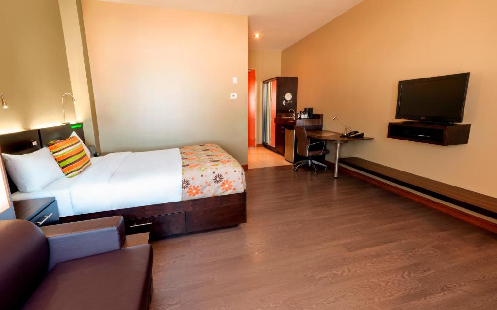 
Quadruple Room with Bath
