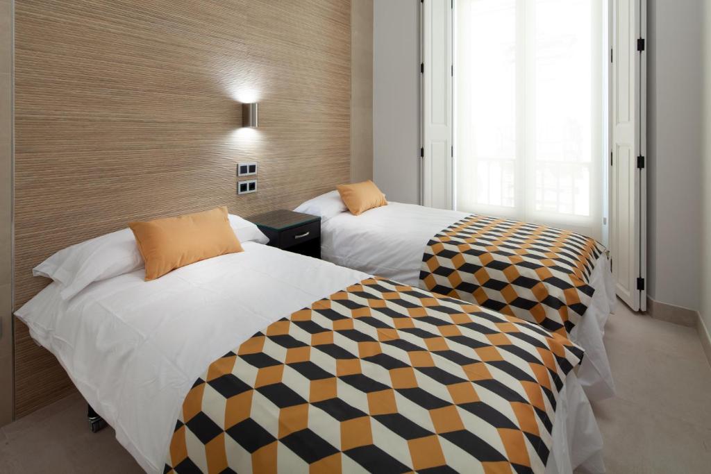 INMálaga Santos Suites 2 - 8