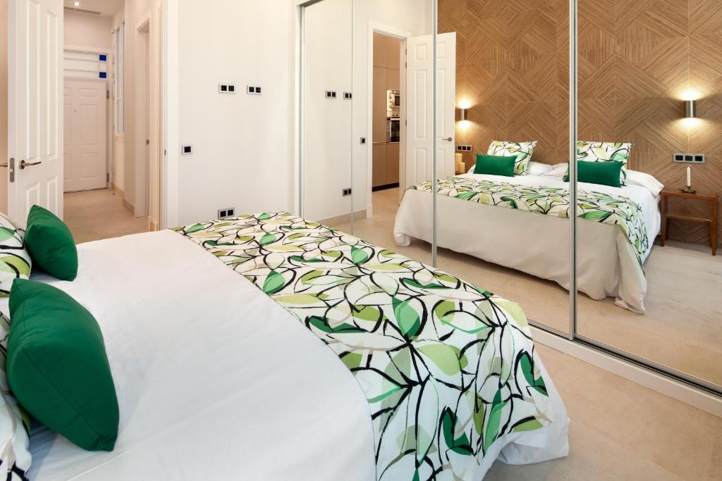 INMálaga Santos Suites 2 - 12