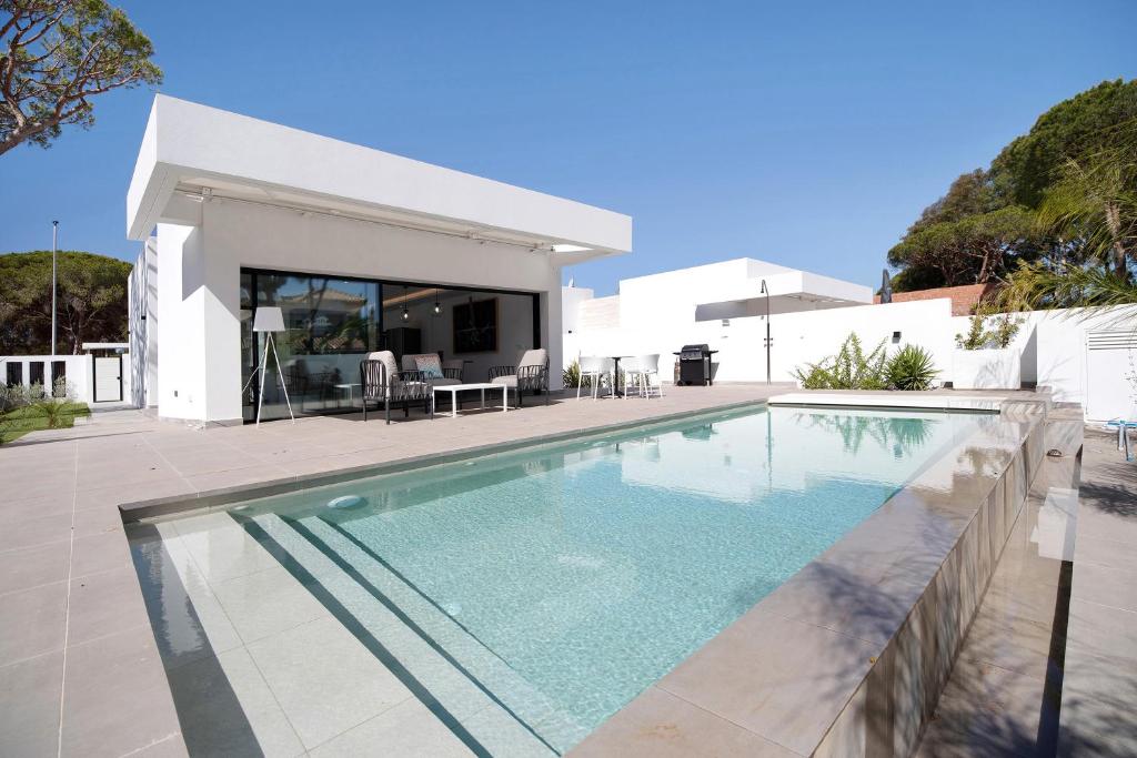 The swimming pool at or close to Andrea Sea Villa