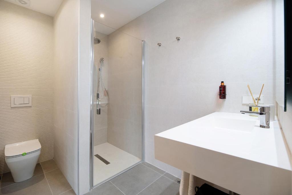 A bathroom at Andrea Sea Villa